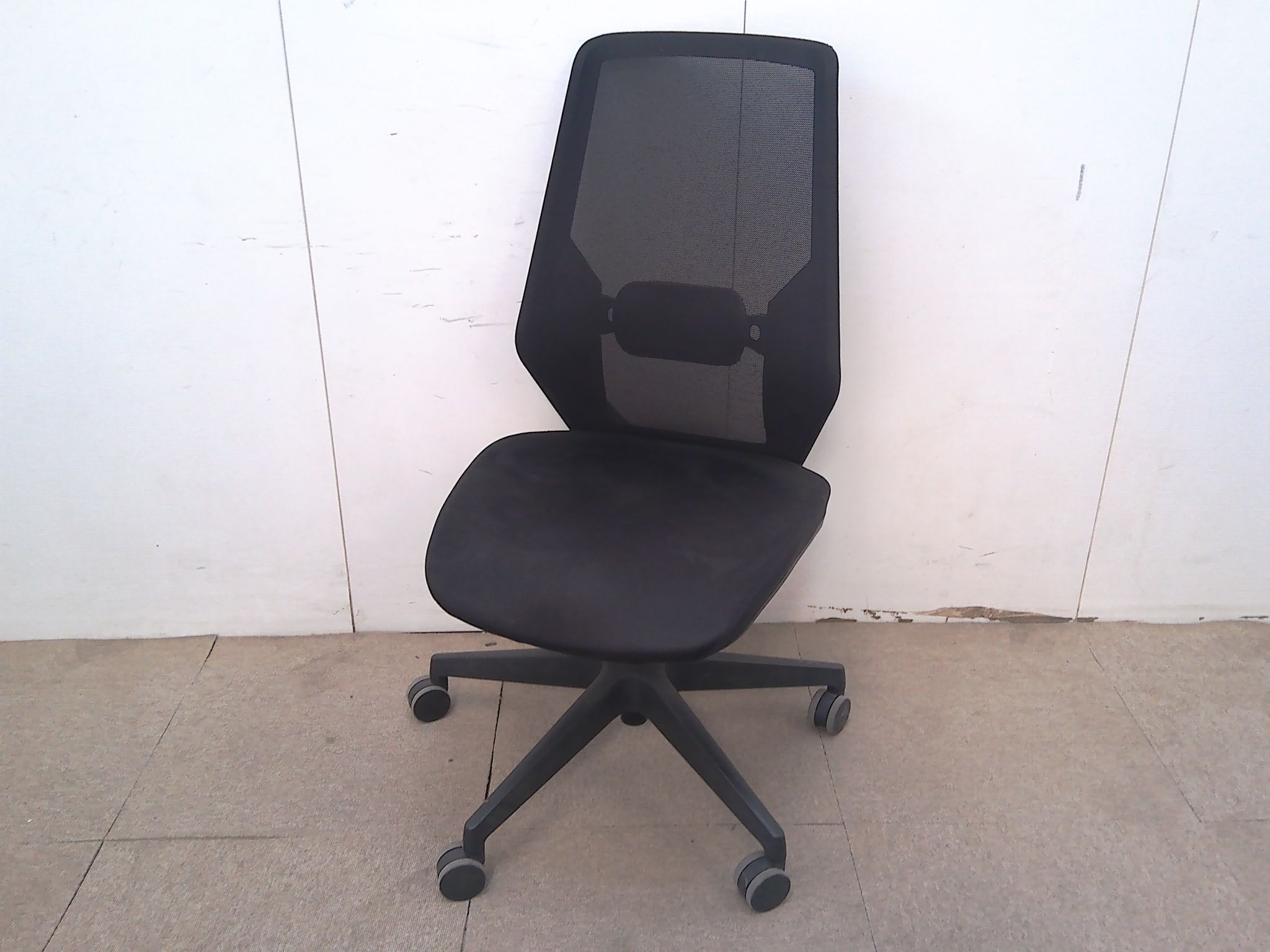 ブラック/ＯＡチェア/肘無/【中古】