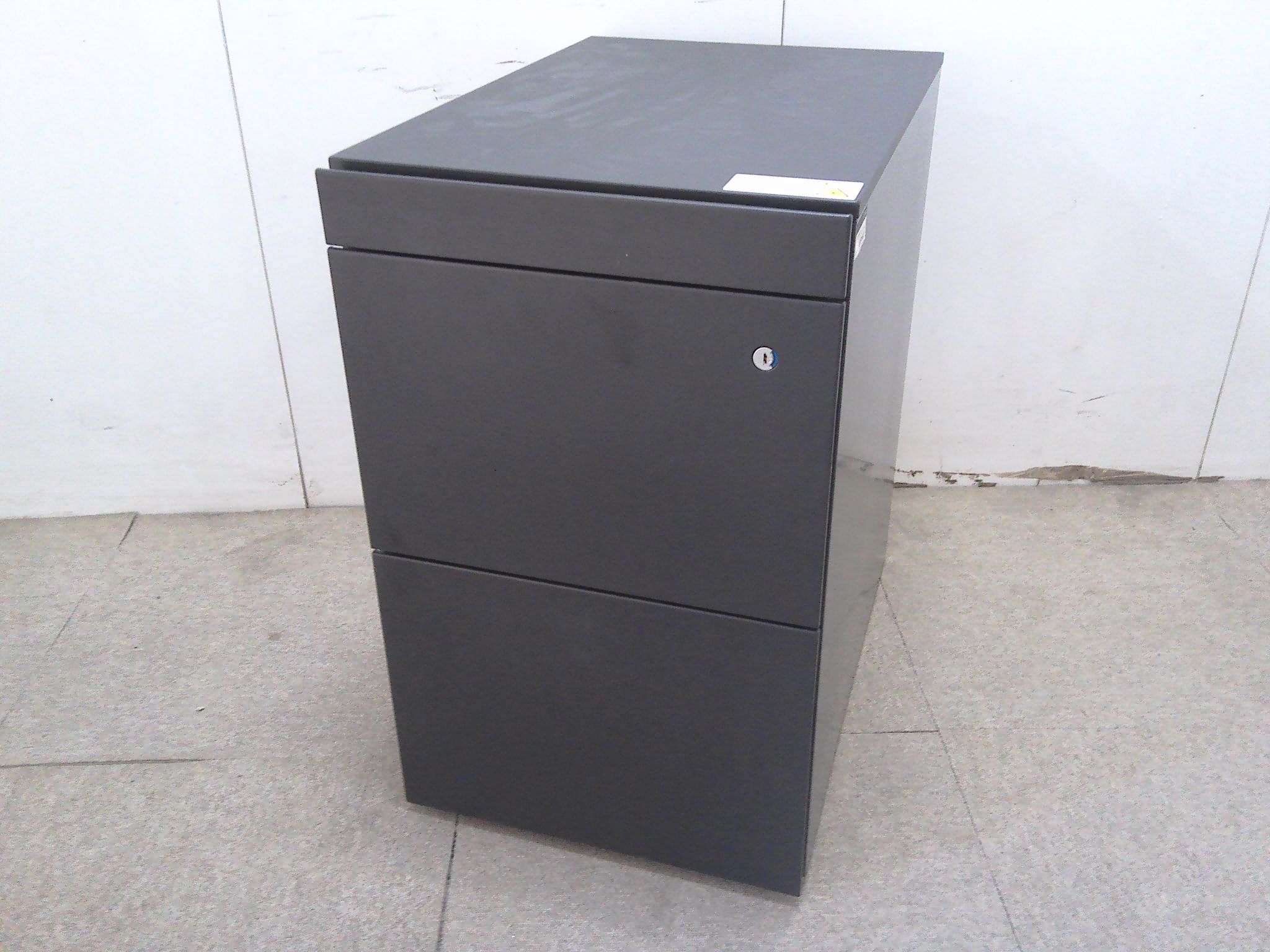 イトーキ/ブラック/3段ワゴン/【中古】