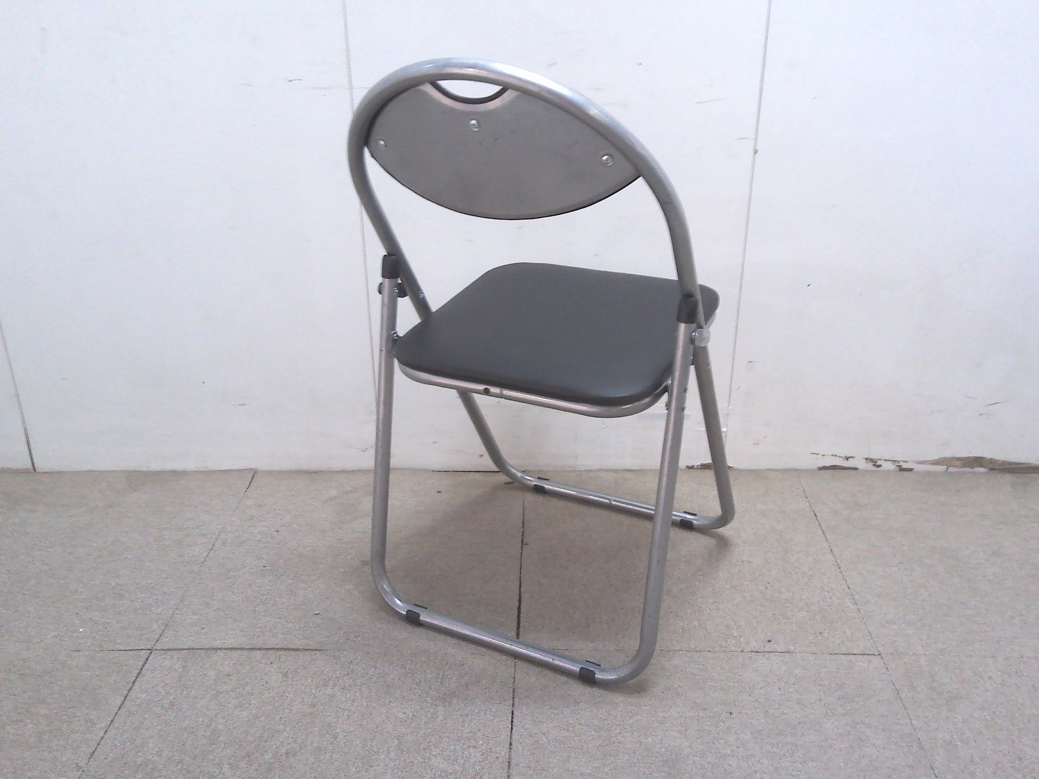 ブラック/折り畳みチェア/【中古】