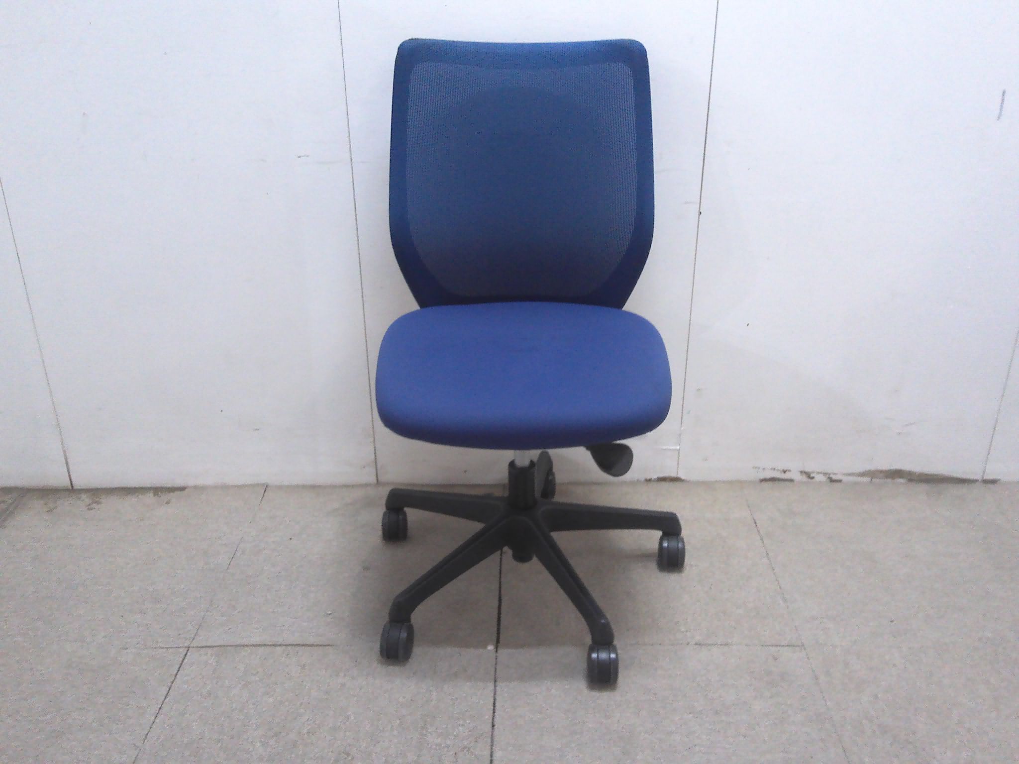 オカムラ/CG-M/ブルー/OAチェア/肘無/