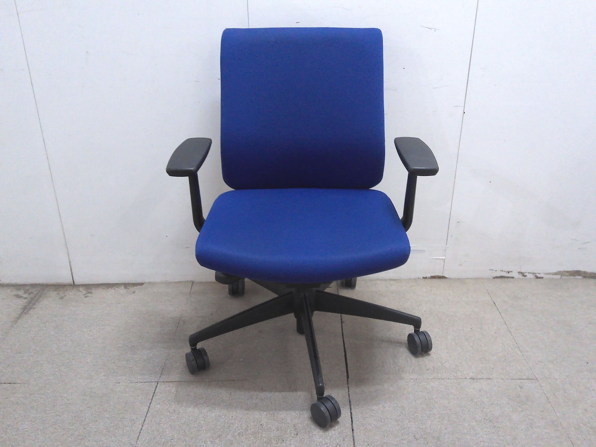 コクヨ/ウイザード/ブルー/OAチェア/肘有/