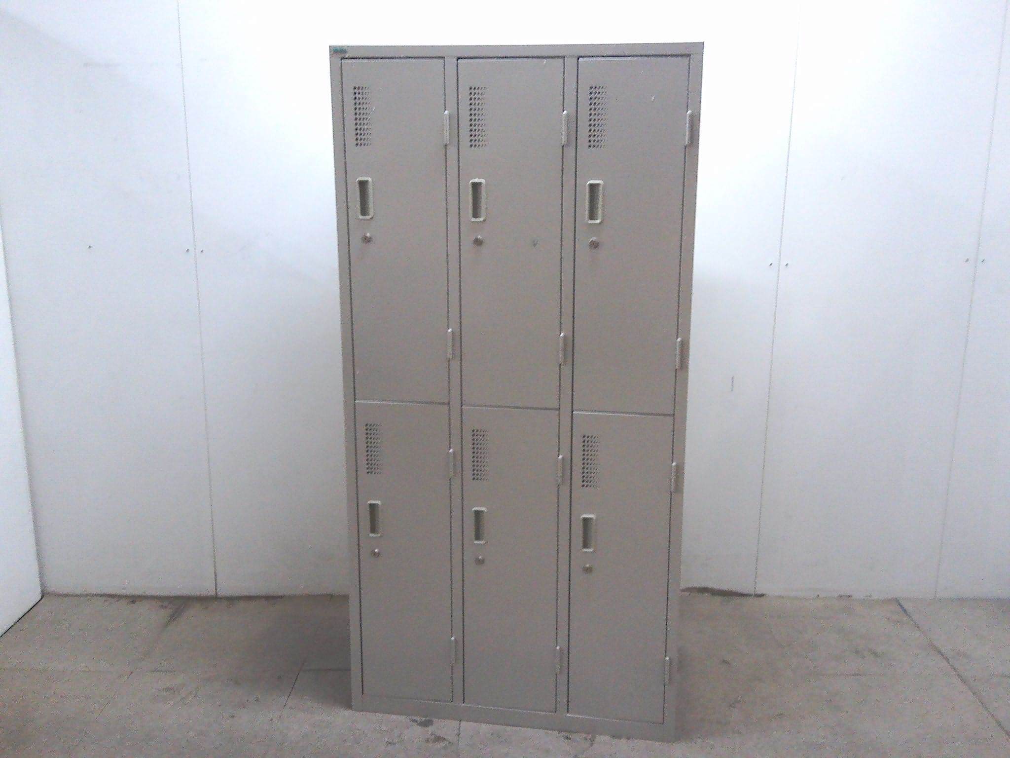 ホワイト/6人用ロッカー/【中古】