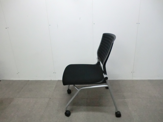 オカムラ / グラータ / ブラック 【中古】 カートチェア