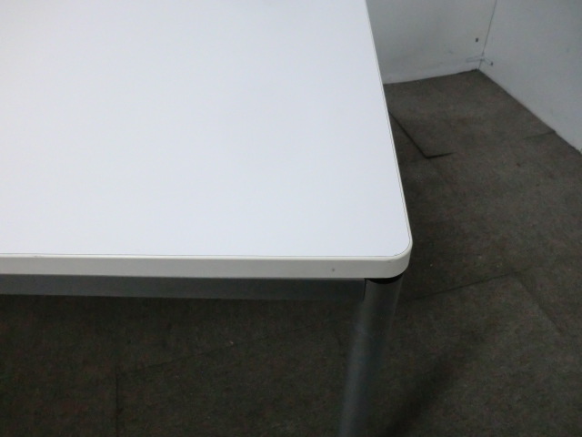 オカムラ/ホワイト【中古】会議テーブル