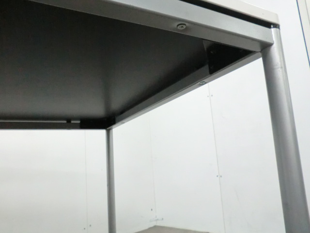 オカムラ/ホワイト【中古】会議テーブル