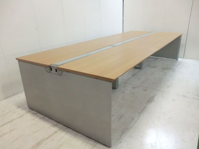 オカムラ / 木目調 【中古】 フリーアドレスデスク