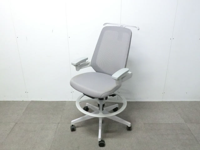 イトーキ/ ノート / グレー / 【中古】 OAチェア肘有