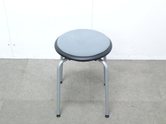 オカムラ / グレー / 【中古】 スツール