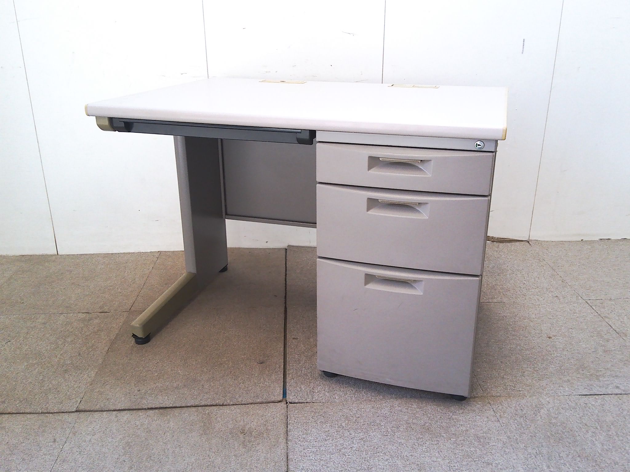 イトーキ/CZ/ニューグレー/片袖デスク/【中古】