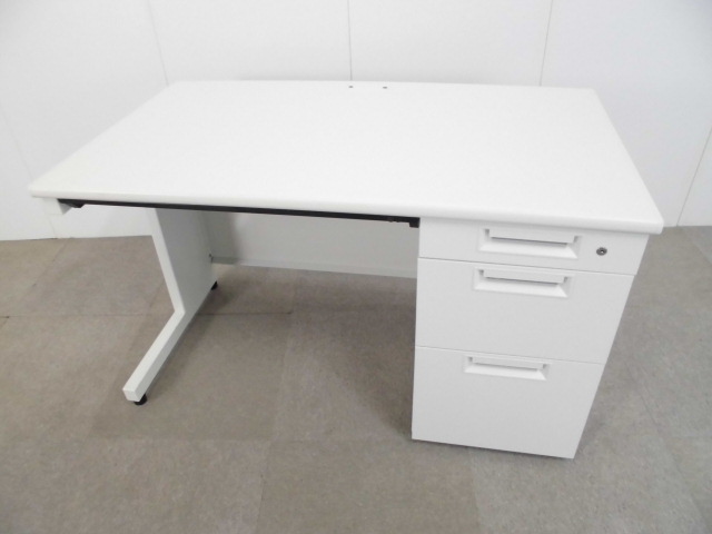 プラス / ホワイト / 片袖デスク