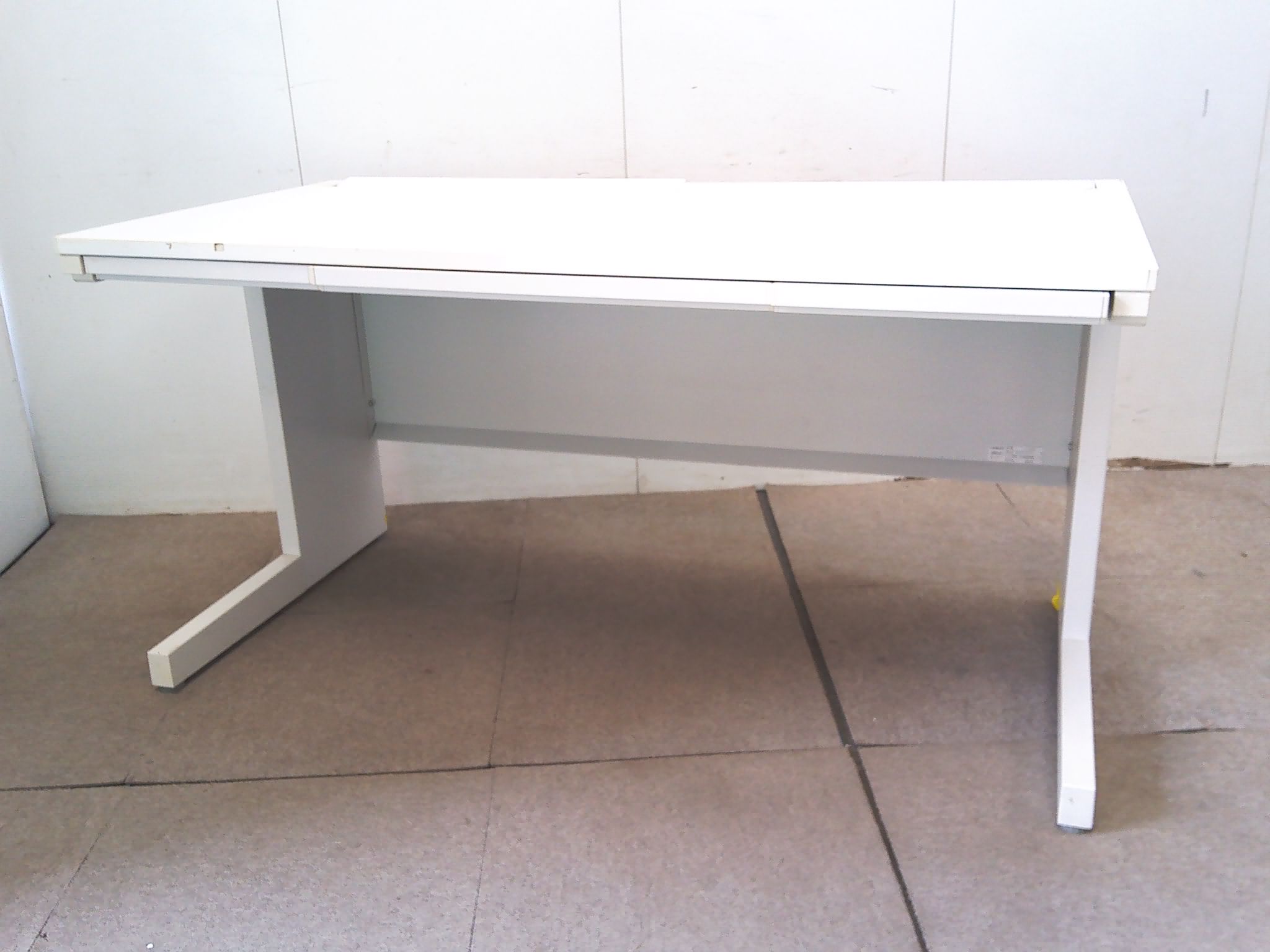 ウチダ/スカエナ/ホワイト/平デスク/【中古】