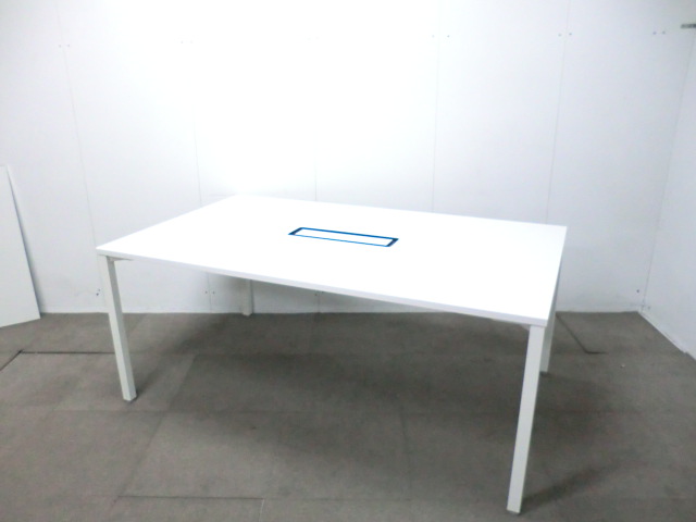 オカムラ / ホワイト / 【中古】 会議テーブル