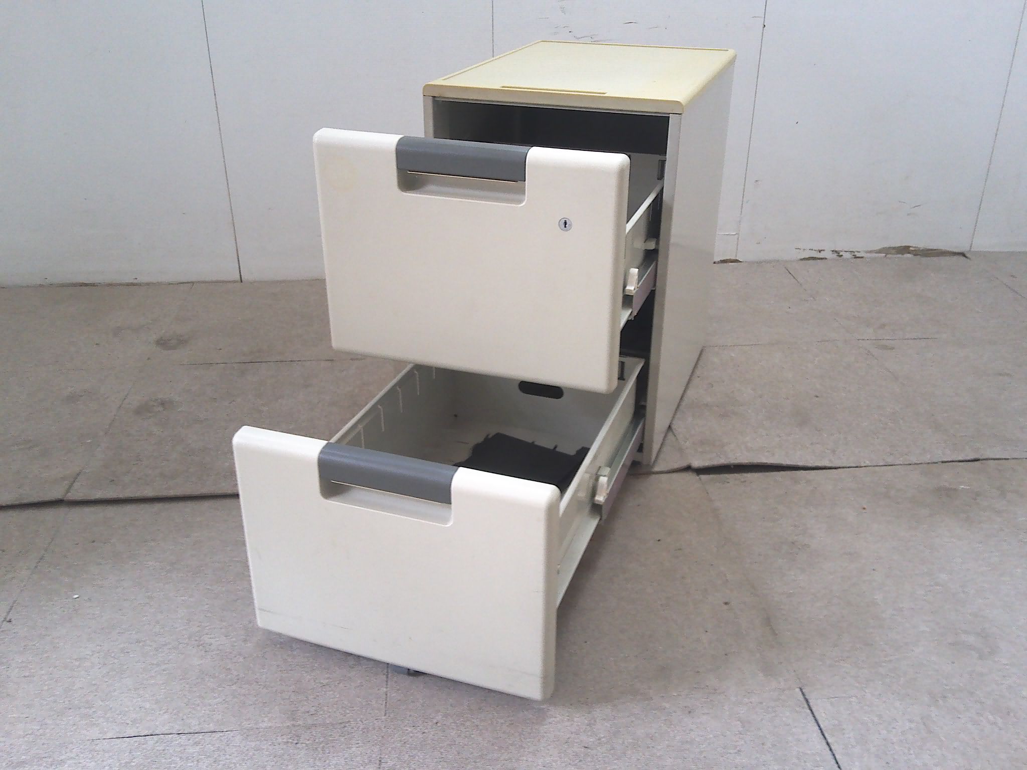 プラス/ニューグレー/2段ワゴン/【中古】