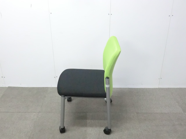 ライオン / ライトグリーン / 【中古】 カートチェア