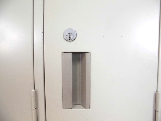 コクヨ/ニューグレー/4人用ロッカー/【中古】