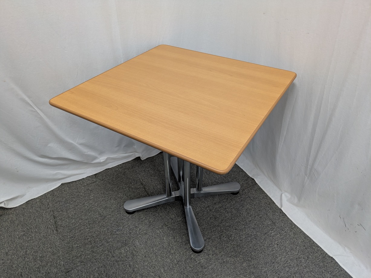 オカムラ / インターレイス /木目調 /4L31SH MB05 【中古】 角テーブル