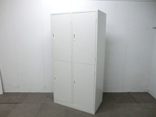生興 / ホワイト / 【中古】 ４人用ロッカー