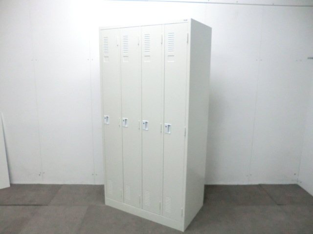 プラス / ホワイト / 【中古】 ４人用ロッカー