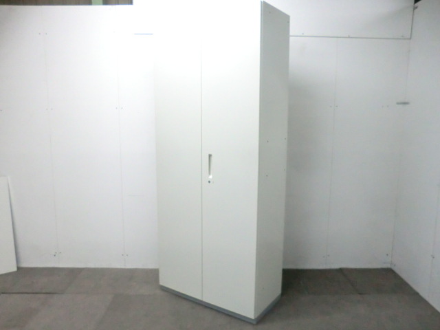 プラス / ホワイト / 【中古】 両開きキャビネット