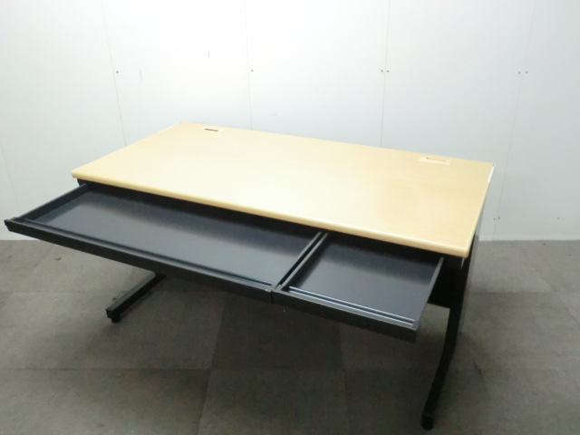 プラス / LEED / 木目調 / 【中古】 平デスク