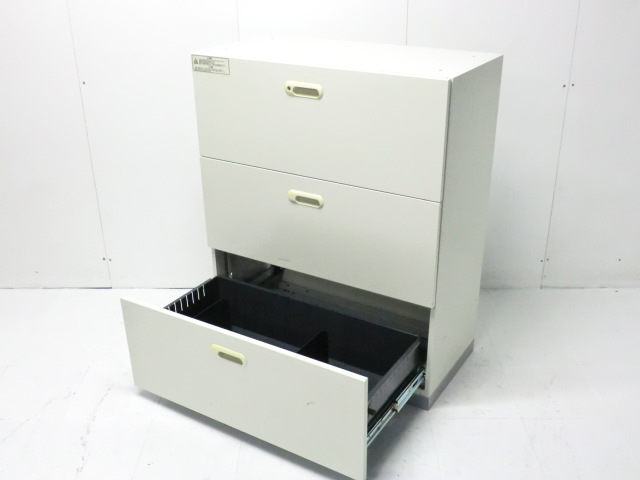 プラス / ホワイト / 【中古】 3段ラテラル