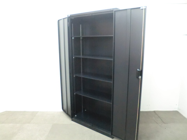 生興 / ブラック / 【中古】 両開きキャビネット