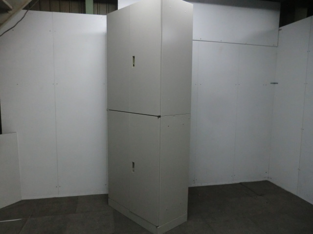 オカムラ / 42 / ニューグレー 【中古】 上下連結書庫