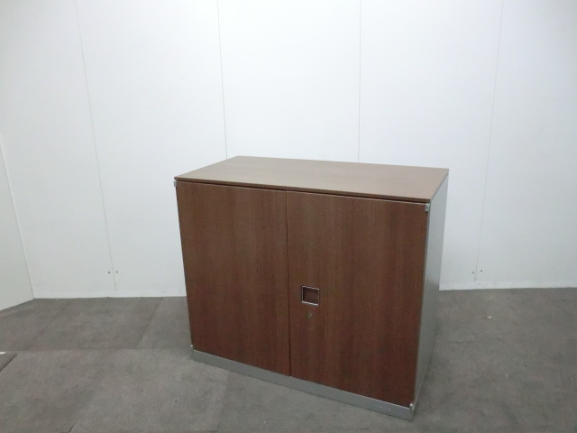 オカムラ /レクトライン/木目調/【中古】両開きキャビネット