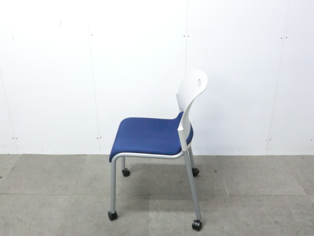 ウチダ / ブルー / 【中古】 カートチェア