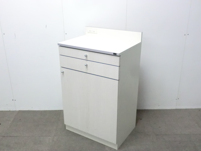 ウチダ / 木目調 / 【中古】 キッチンキャビネット