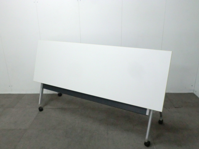 ライオン/ ホワイト / 【中古】 フォールディングテーブル