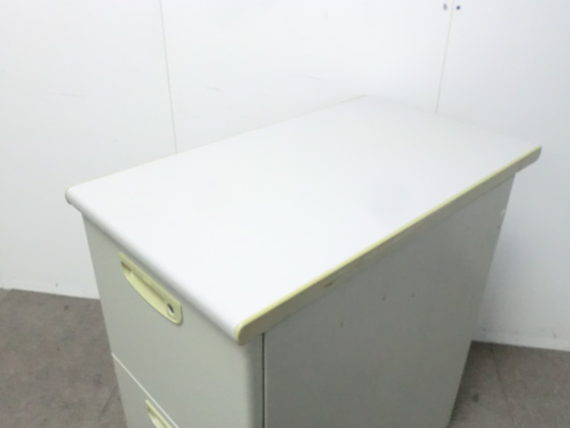ナイキ / ニューグレー / 【中古】 2段脇机
