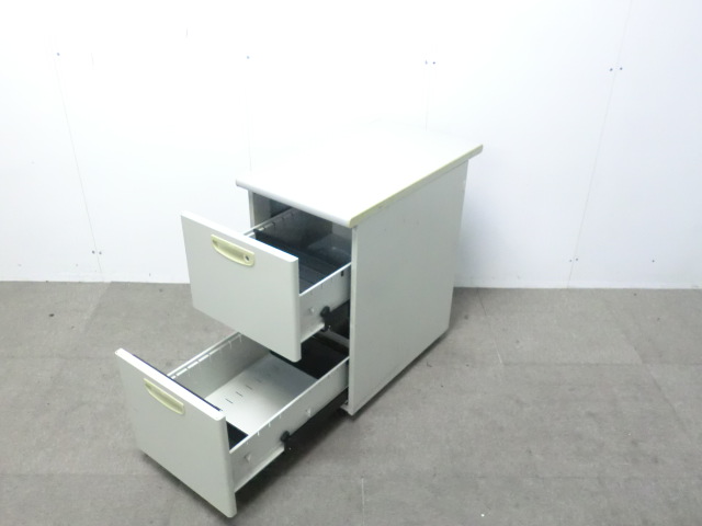 ナイキ / ニューグレー / 【中古】 2段脇机