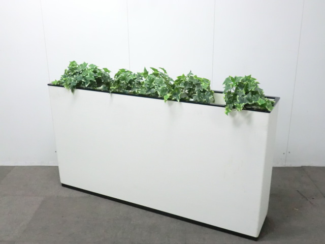 プランター / ホワイト / 【中古】 観葉植物付き