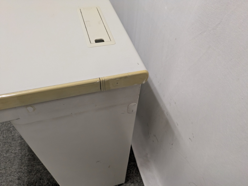 ライオン / ニューグレー / 【中古】 平デスク