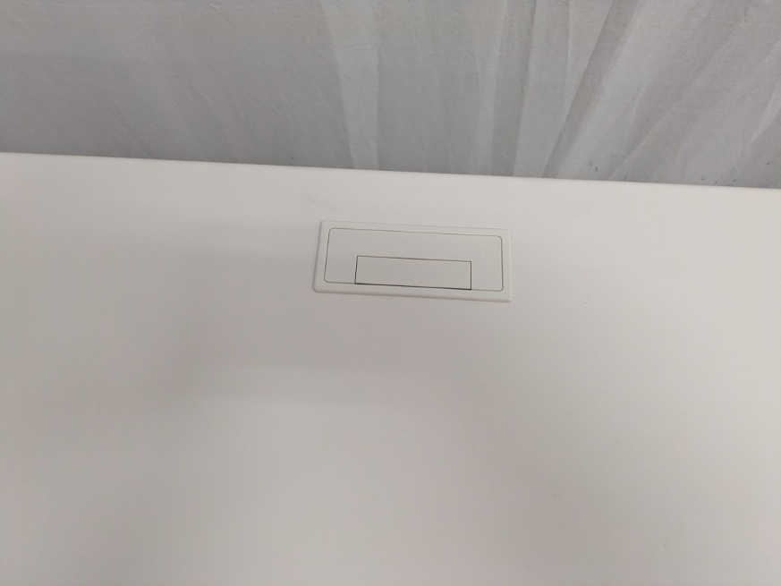 プラス / ホワイト / 平デスク【中古】