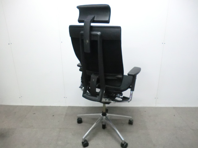 イトーキ / スピーナ / ブラック 【中古】OAチェア肘有