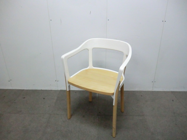 MAGIS / 木目調 【中古】 ミーティングチェア
