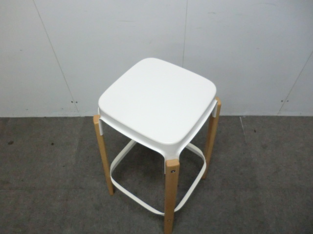 MAGIS / 木目調 【中古】 カウンターチェア