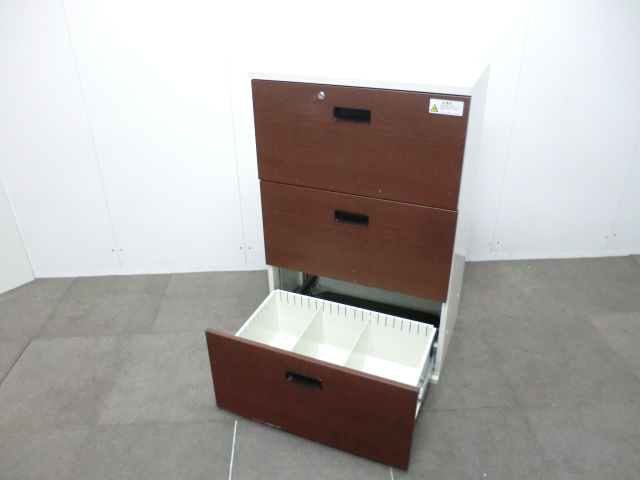 プラス / 木目調 【中古】 3段ラテラル