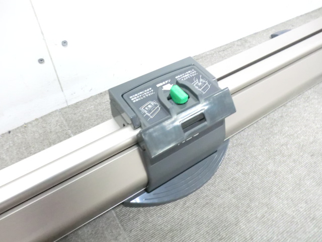 NEC / シルバー / 【中古】 スクリーン