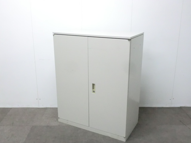 オカムラ/42/ニューグレー/ 【中古】 両開きキャビネット