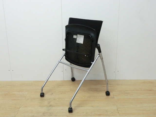 イトーキ / マノス / ブラック 【中古】 カートチェア KLC-320CB-T1T1