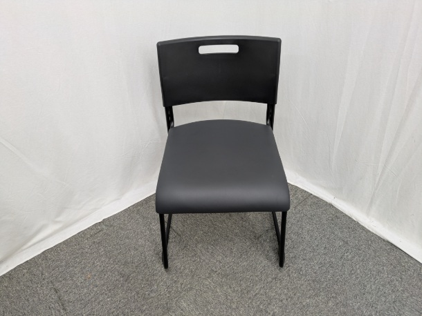 スタッキングチェア / ブラック / 【中古】
