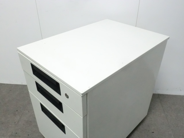 プラス/フラットライン/ ホワイト / 【中古】 3段ワゴン