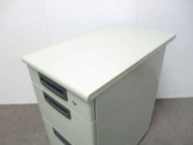 プラス / LA / ニューグレー / 【中古】 3段脇机
