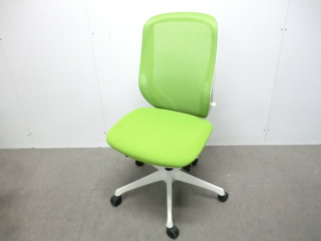 オカムラ/シルフィー/ ライトグリーン / 【中古】 OAチェア