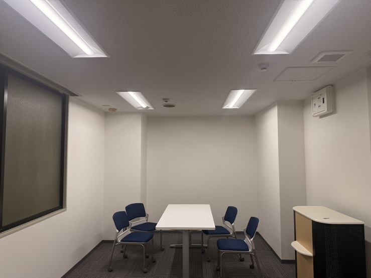 会議室の什器納品