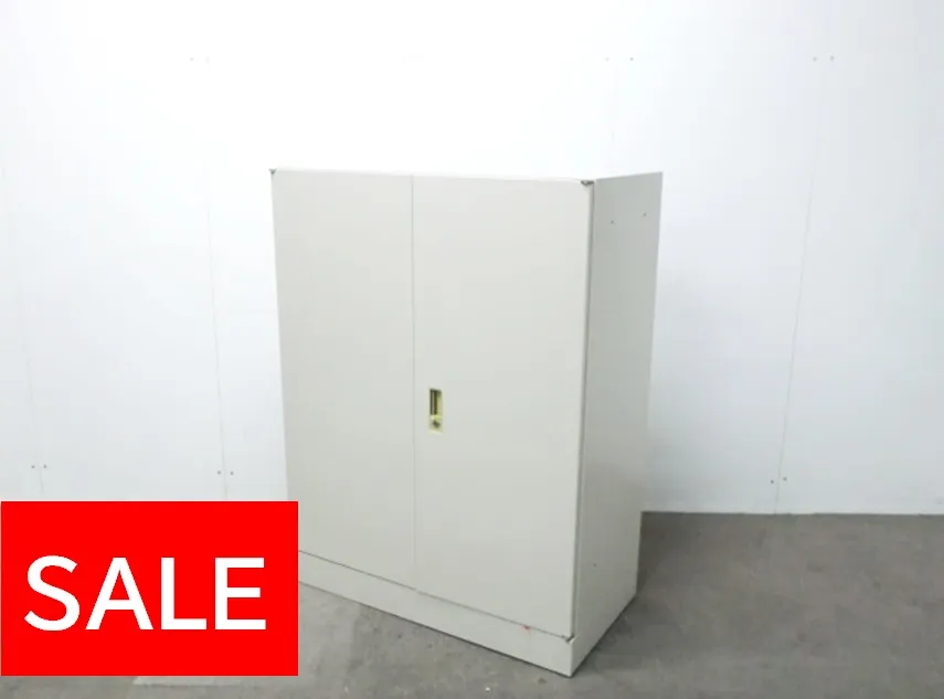 オカムラ / 42 / ニューグレー/ 4233ZZ Z13 【中古】 両開きキャビネット