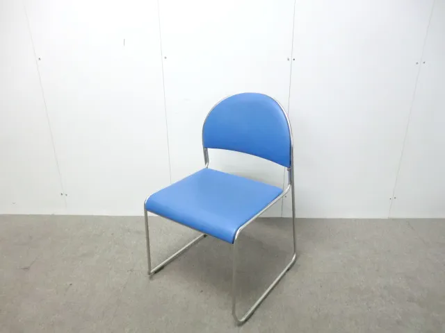 ライオン / ブルー / NO928 / 【中古】 スタッキングチェア